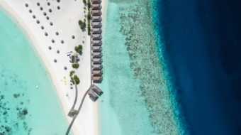 job-maldives-unsplash
