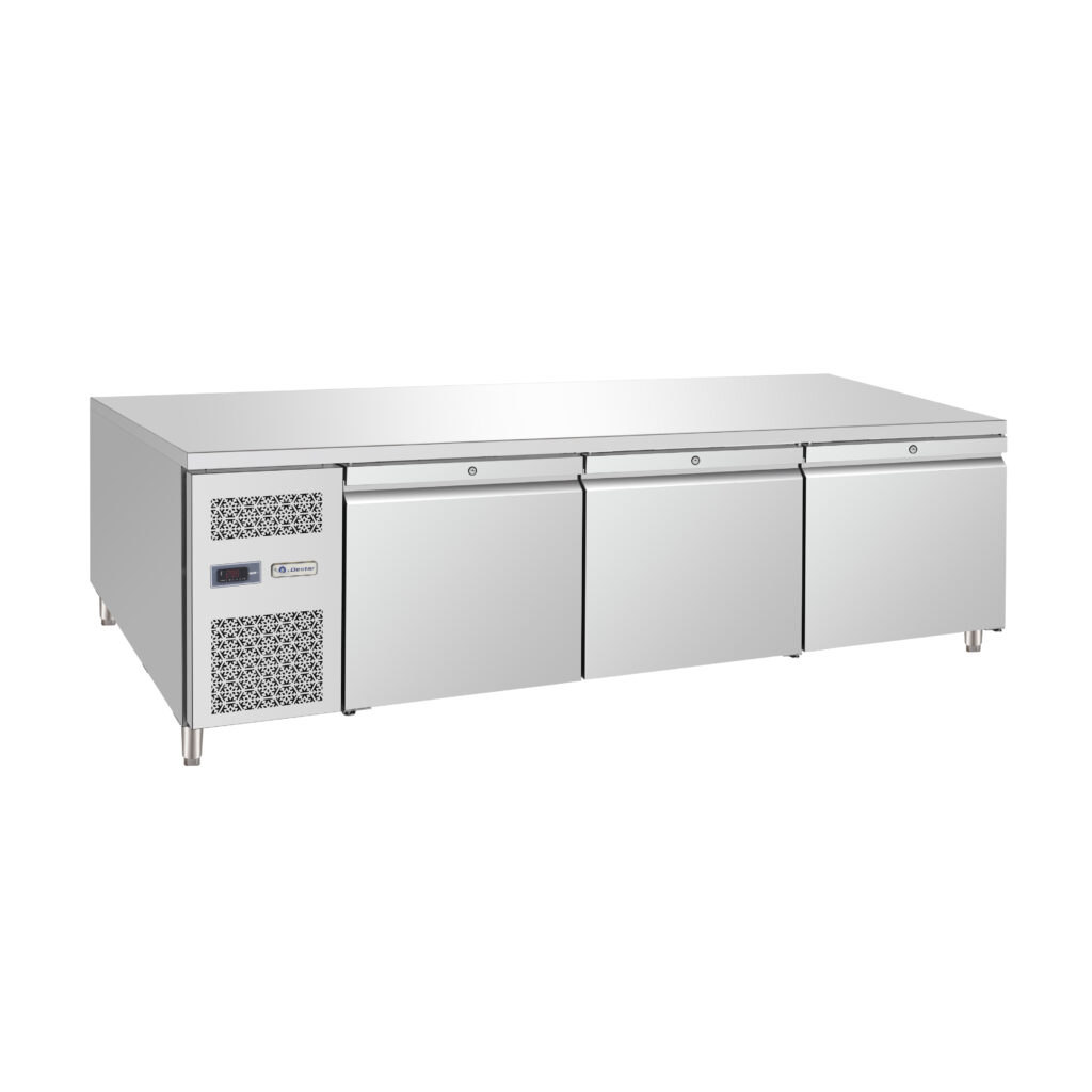 dcb-550-ddd-3-doors-chiller-400-x-600-destar-refrigeration